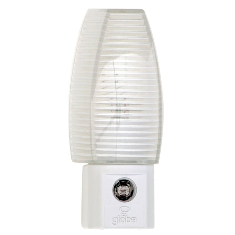 Globe Electric Automatic Plug-in Basic Incandescent Nightlight w/Sensor (Pack of 24)