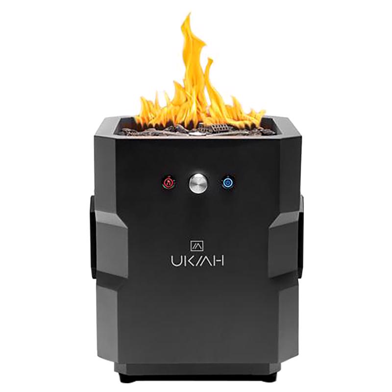 Ukiah Tailgater II 15.25 in. W Brasero cuadrado de acero para exteriores con propano y sistema de sonido