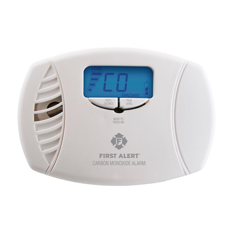 First Alert Plug-In w/Battery Back-up Electrochemical Carbon Monoxide Detector